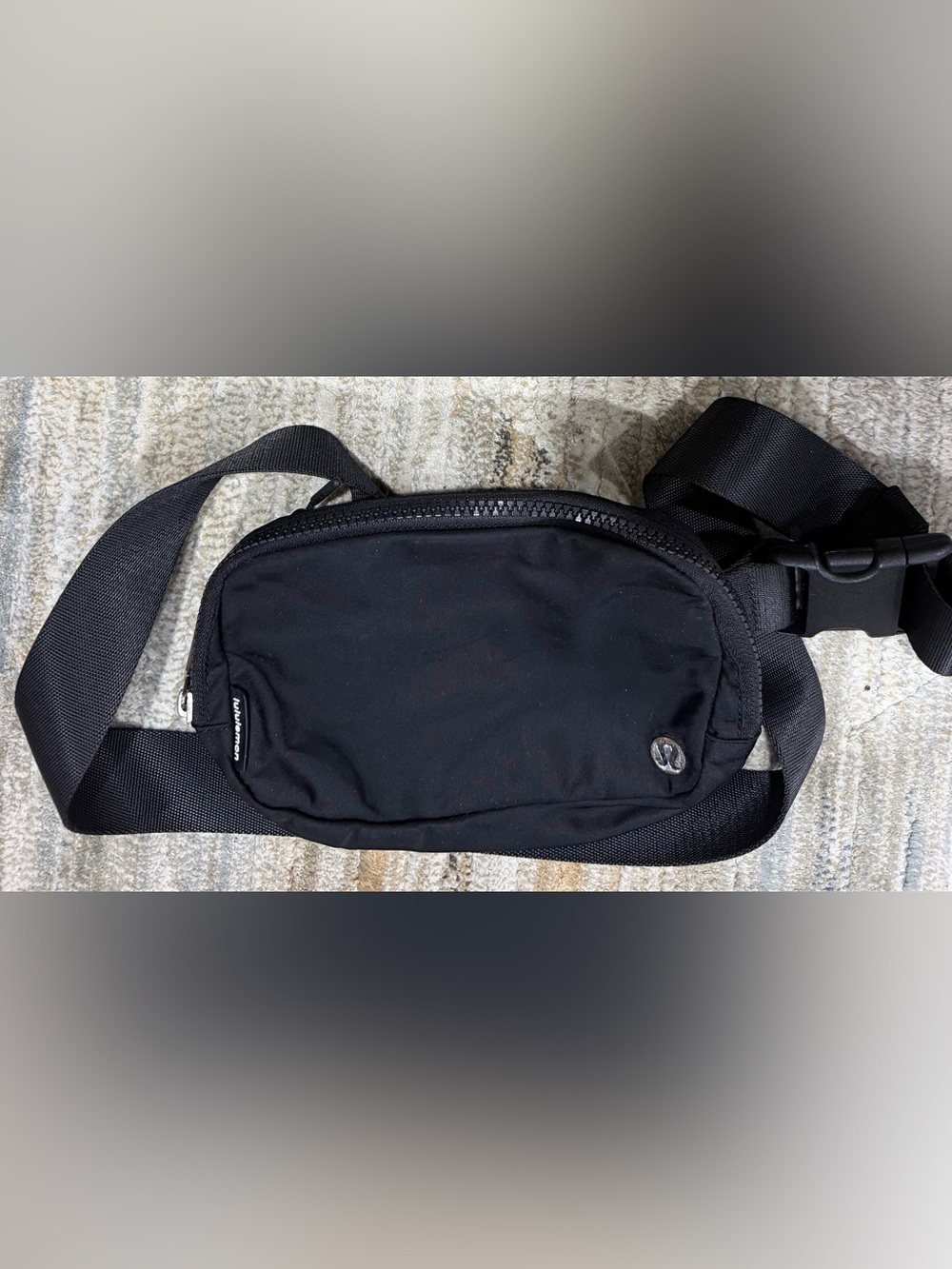 lululemon athletica Black Men's Belt Bag - Compact Crossbody
